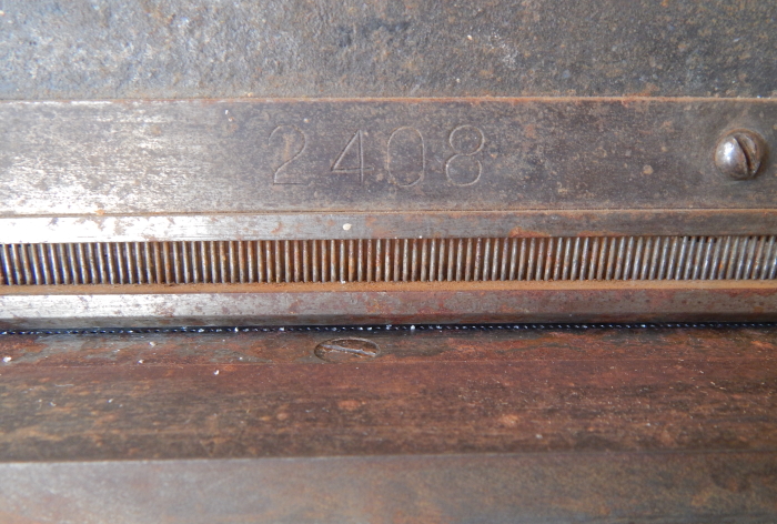 Rosback tabletop perforating machine pins