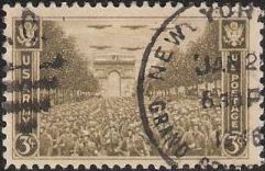 Brown 3-cent U.S. postage stamp picturing American soliders on the Champs Elysees