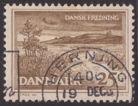 25-ore Danish postage stamp picturing a landscape in Central Denmark Region